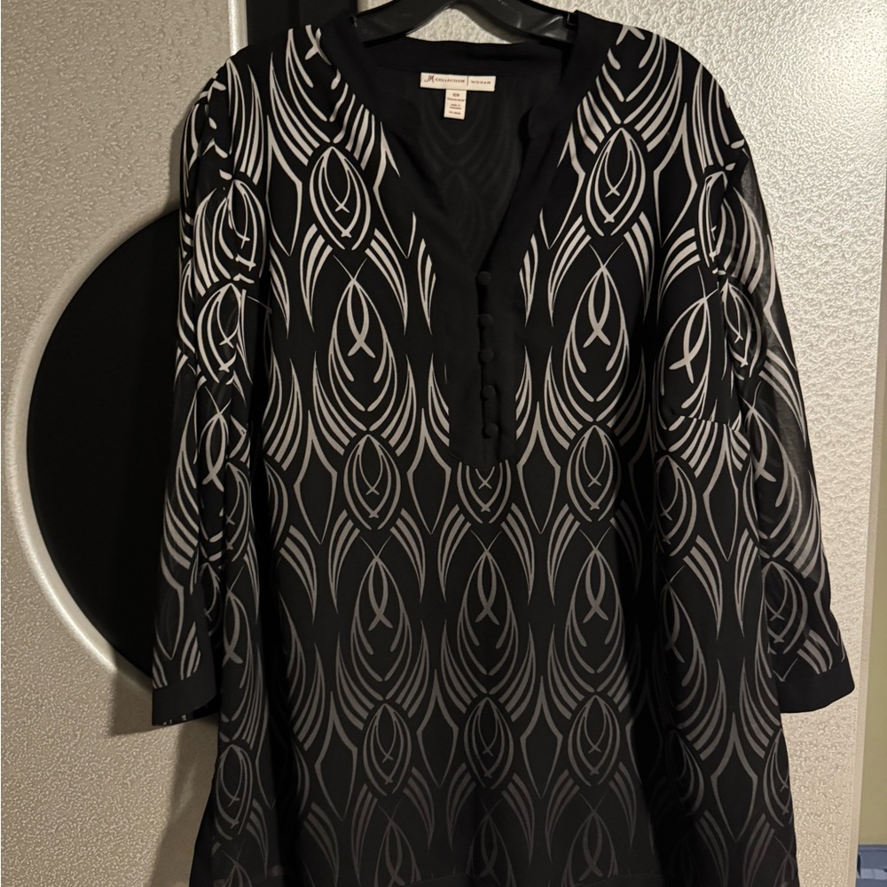 JM Collection Elegant Black and Gray Tunic size 16 W